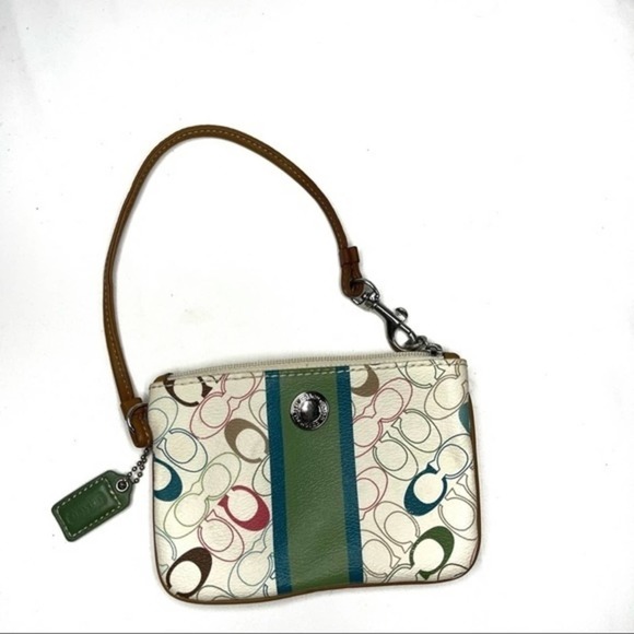 Coach Handbags - Coach Wristlet